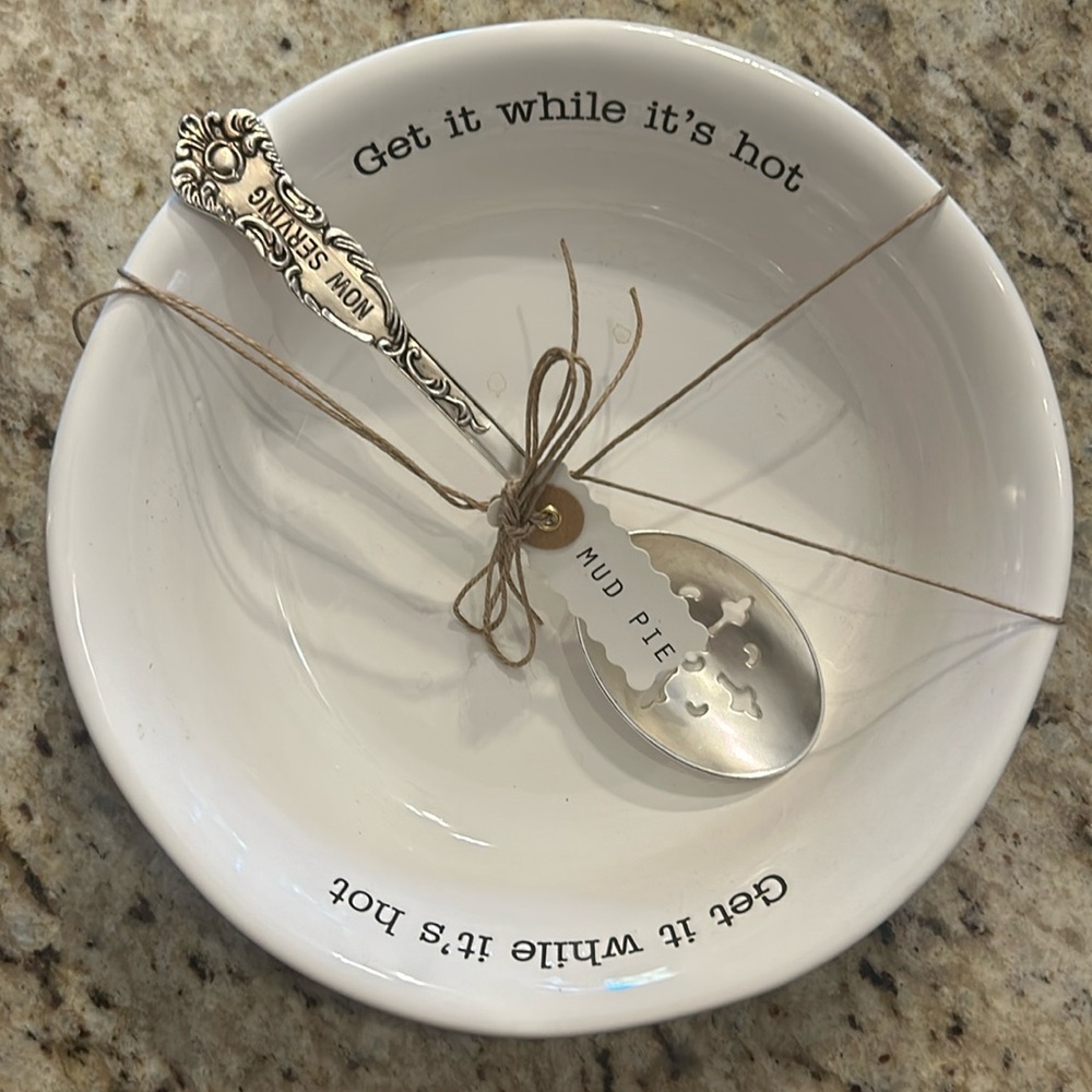 Mud Pie Vegetable Serving Bowl